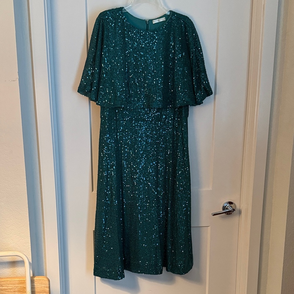 Elegant Green Sequin Dress